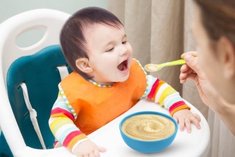 Bí quyết nấu ăn dặm ngon miệng cho bé 7 tháng