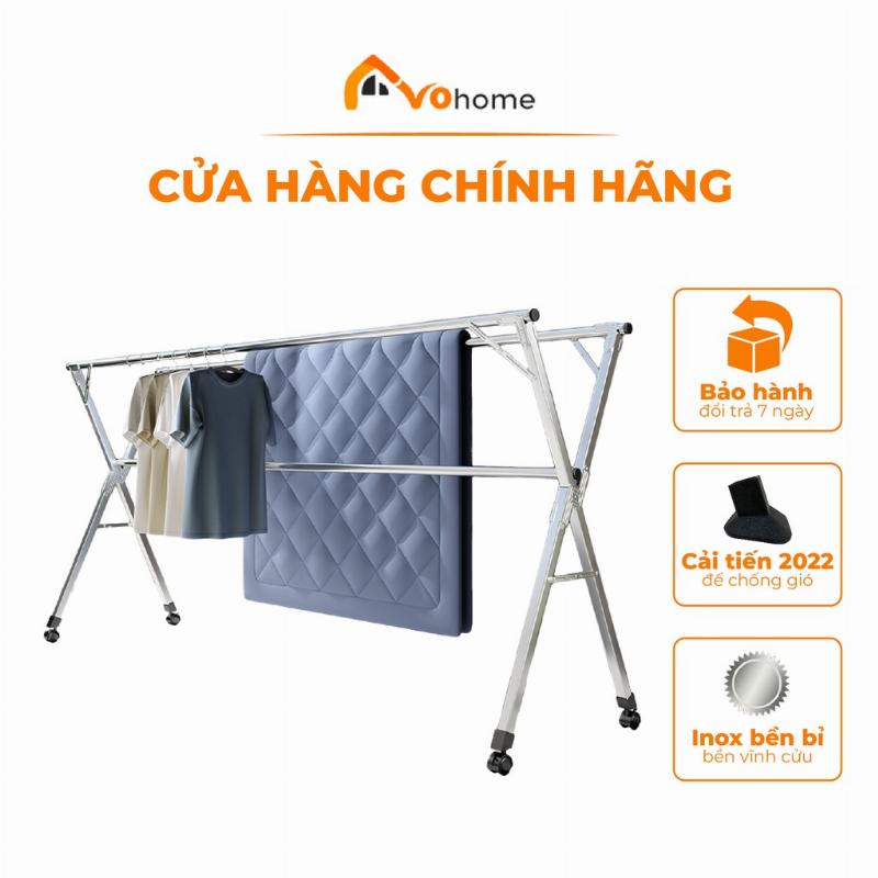 Một bộ sưu tập các loại giá treo quần áo inox khác nhau: gấp gọn, di động, sào đơn, minh họa sự đa dạng.
