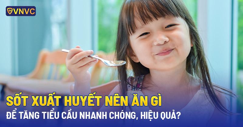 Bổ sung rau xanh giàu Vitamin K giúp giảm bầm tím do thiếu chất gì