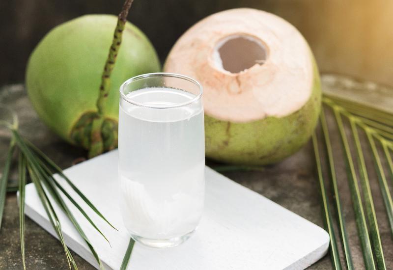 Lưu ý khi uống nước dừa