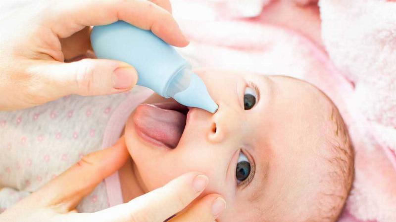 Nước muối sinh lý Pháp cho trẻ sơ sinh