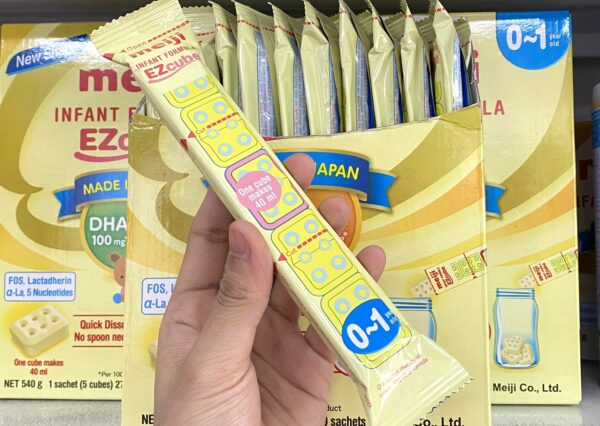 Sữa Meiji Infant Formula Ezcube Nhập Khẩu Nhật Số 0 bé Từ 0-12 Tháng (Hộp 20 thanh)