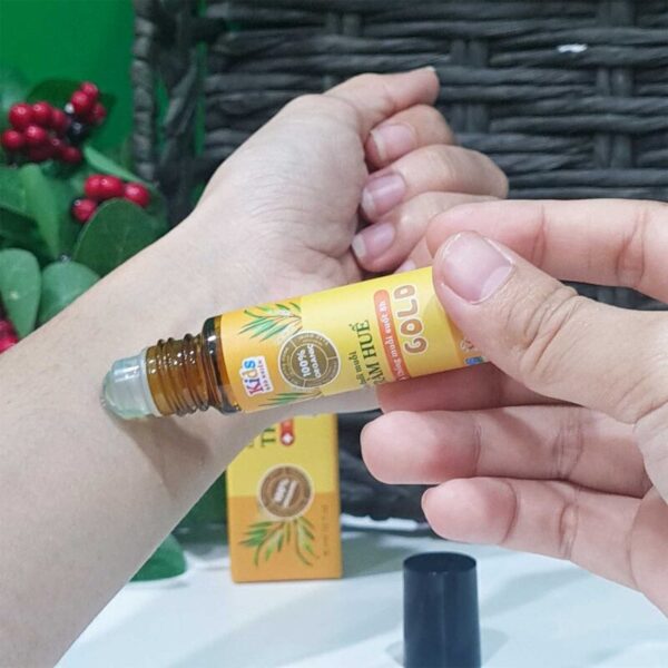 Lăn xua muỗi tràm huế 10ml