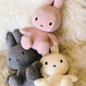 Thỏ bông Miffy dễ thương size 25 cm chất liệu bông nhung mịn cao cấp, thú bông đáng yêu cho bé